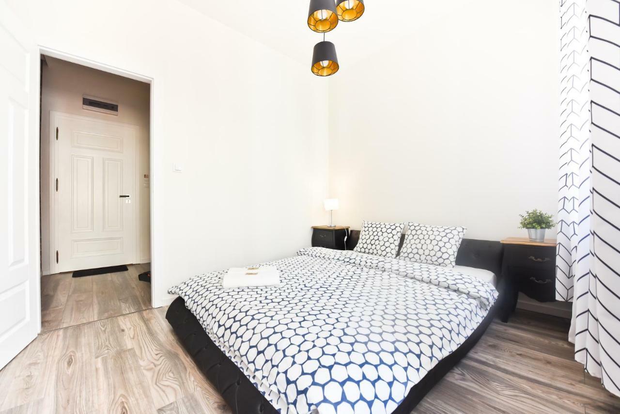 Metropolis Apartment Torun Exterior foto